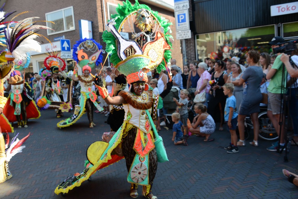 ../Images/Zomercarnaval Noordwijkerhout 2016 190.jpg